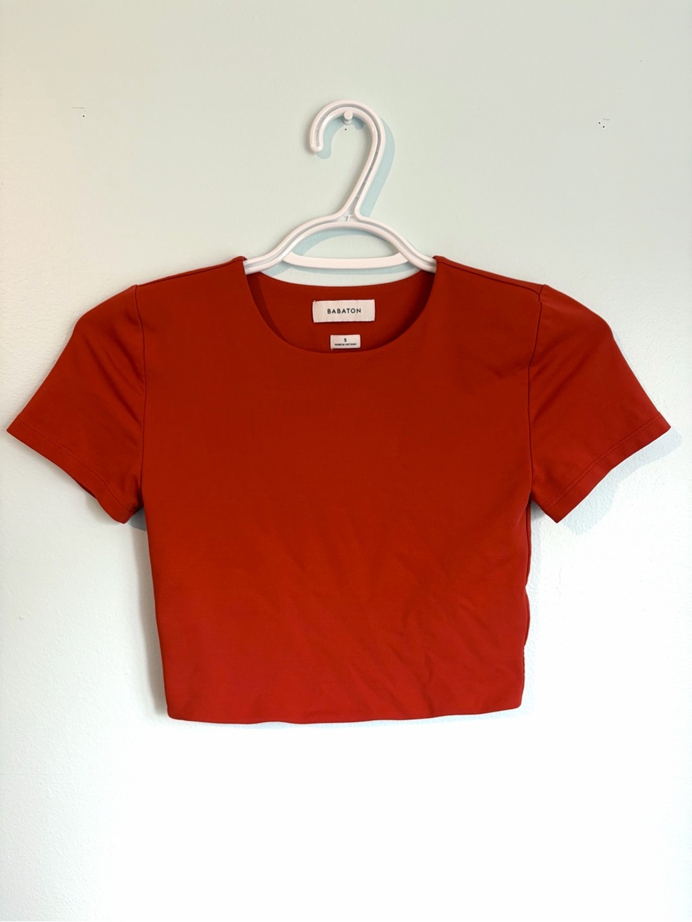 Aritzia Babaton Contour Top - Cropped Burnt Orange Size Small
